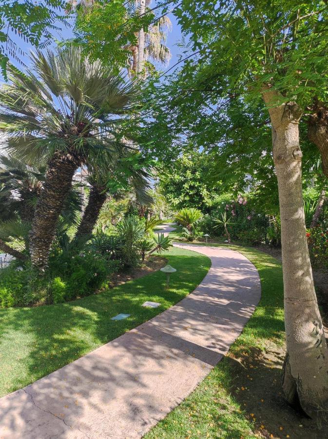 Costalita On The Beach - 3 Bedroom Cosy Apartment Эстепона Экстерьер фото