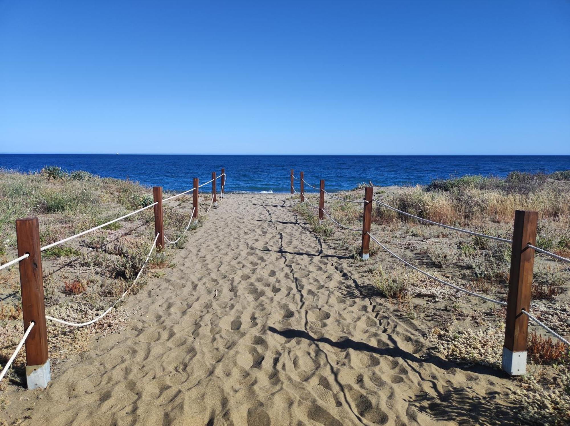 Costalita On The Beach - 3 Bedroom Cosy Apartment Эстепона Экстерьер фото